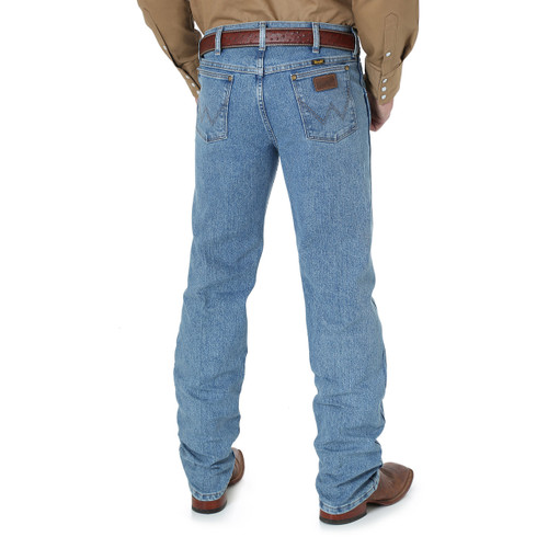 wrangler advanced comfort cowboy cut