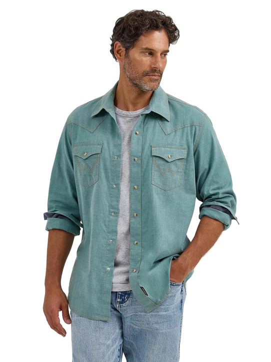Wrangler Men's Retro Modern Fit Premium Long Sleeve Collared Snap Shirt - Pine