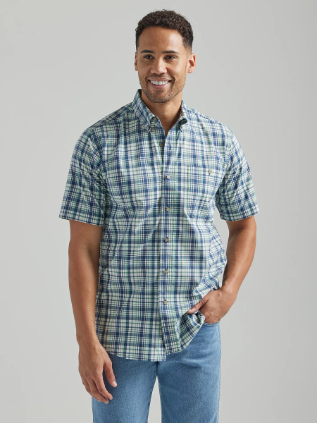 Wrangler Men's Rugged Wear Short Sleeve Wrinkle Resist Plaid Button-Down  Shirt - Spring Green - Chaar