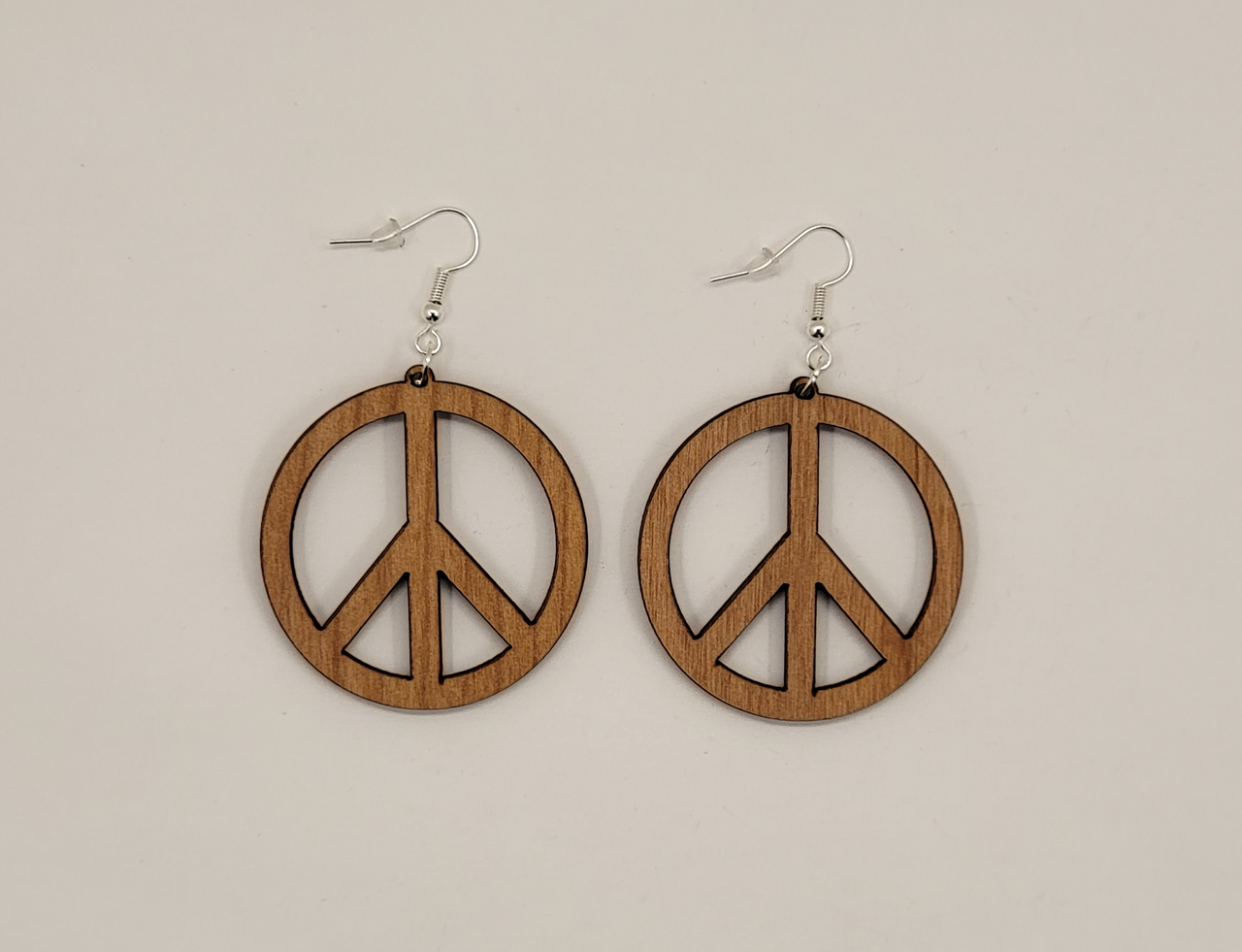 V Sign Earrings 