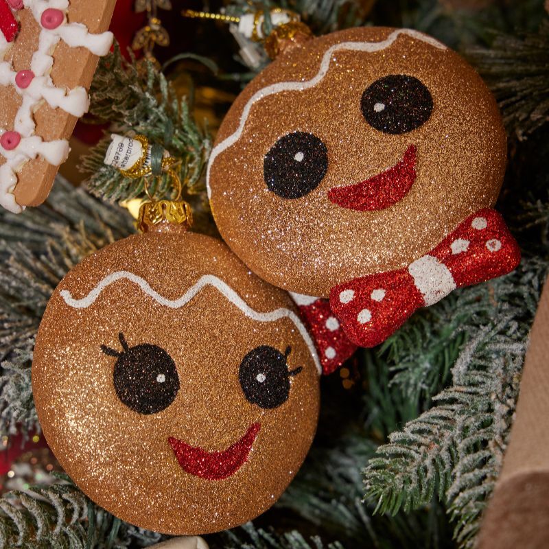 Smiling gingerbread face ornaments