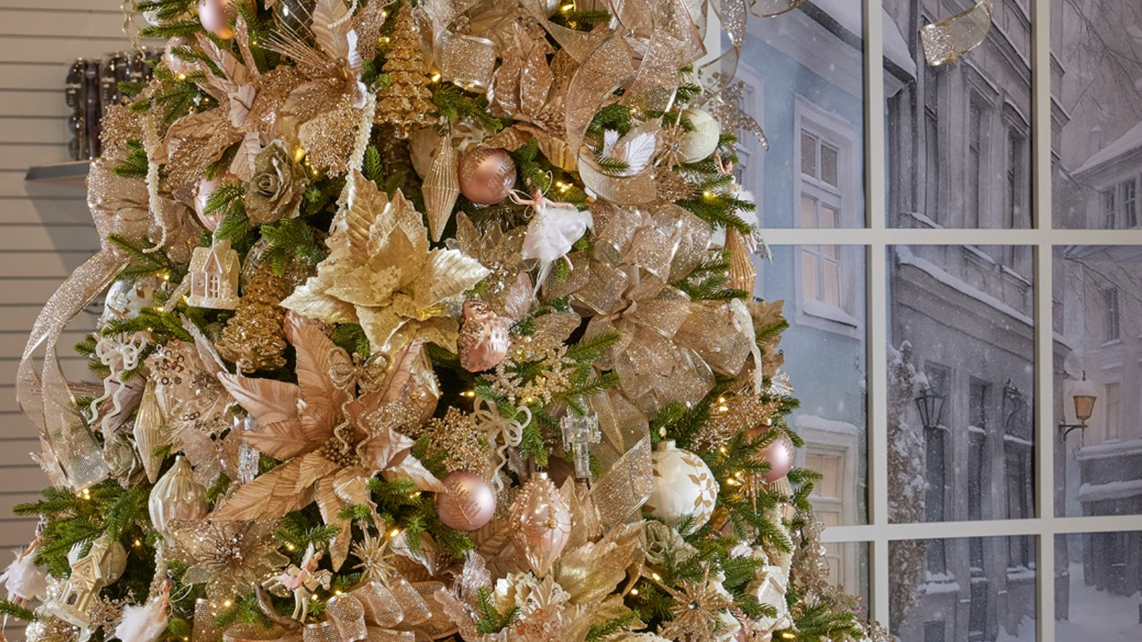 Winter in Bloom: champagne, blush and pearly whites