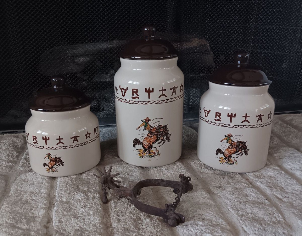 Western Kitchen