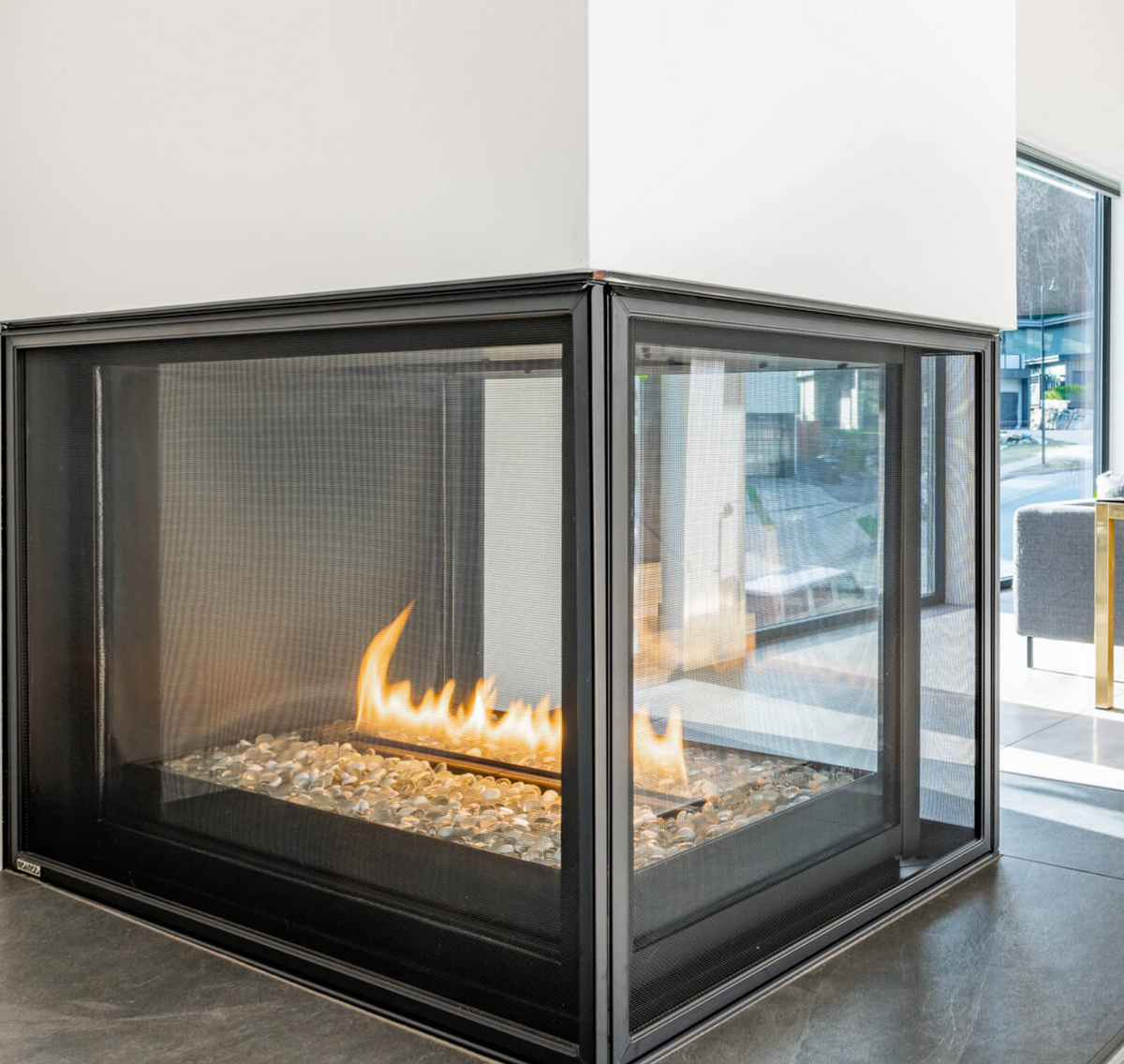 Montigo Divine 38" Contemporary Pier Multi-Sided Gas Fireplace - HL38PFNI-2