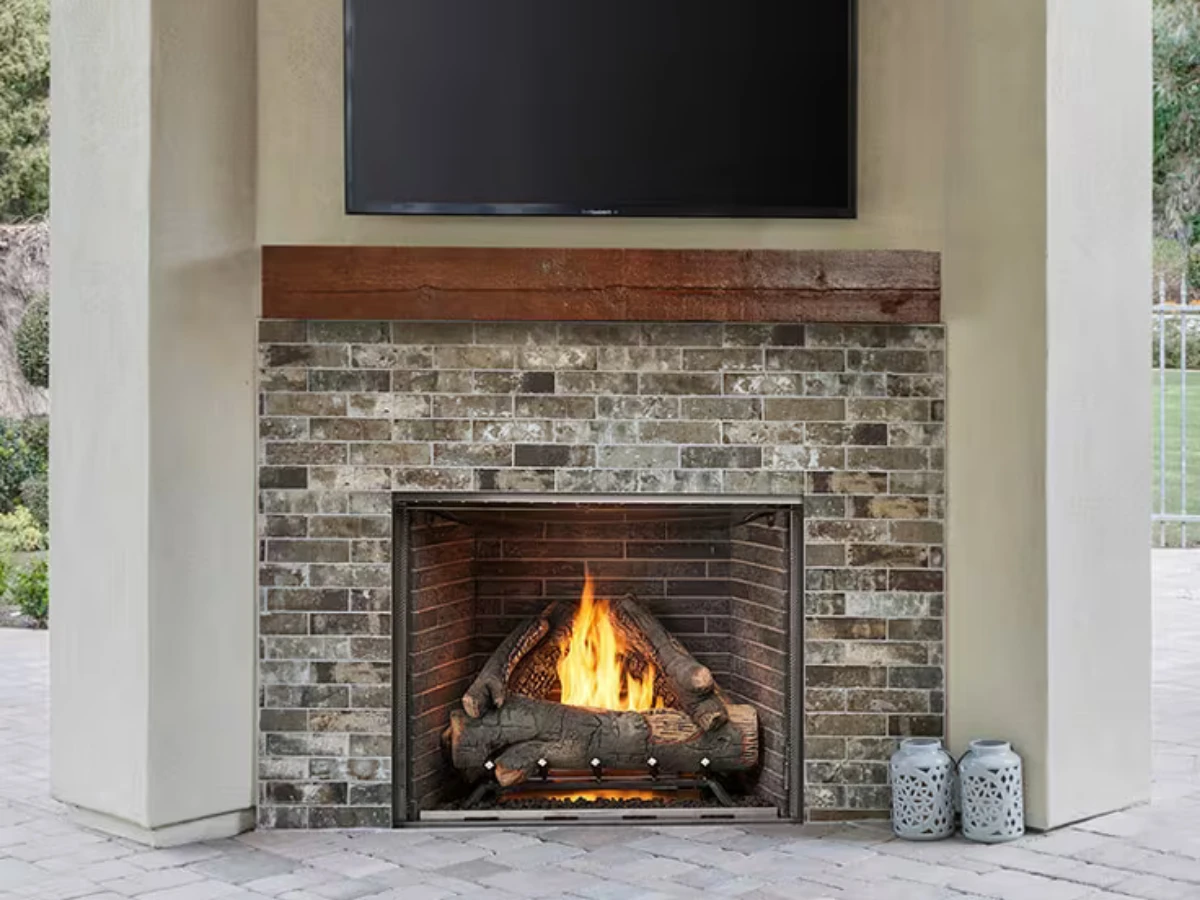 Majestic Outdoor Fireplaces