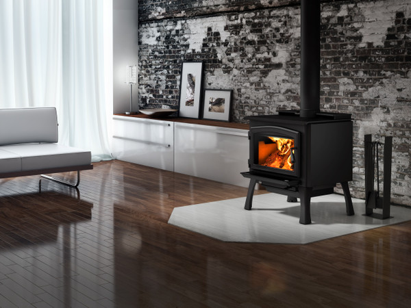 Osburn 2000 Wood Stove w/ Blower with Straight Legs Osburn 2000 Wood Stove w/ Blower with Straight Legs