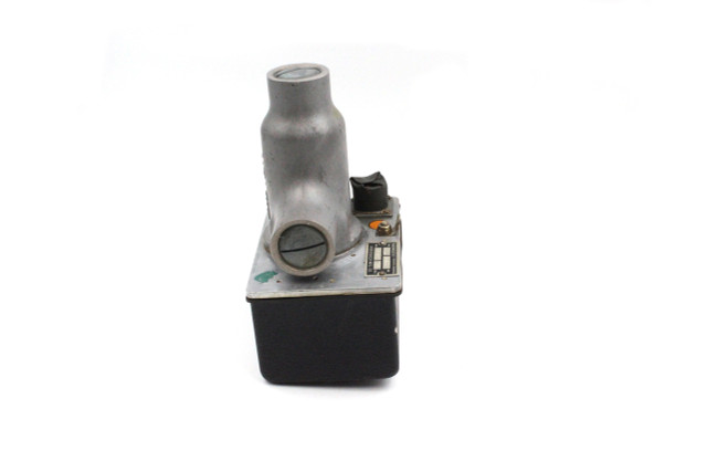 11370   THERMOSTAT - HONEYWELL - OIL - P38
