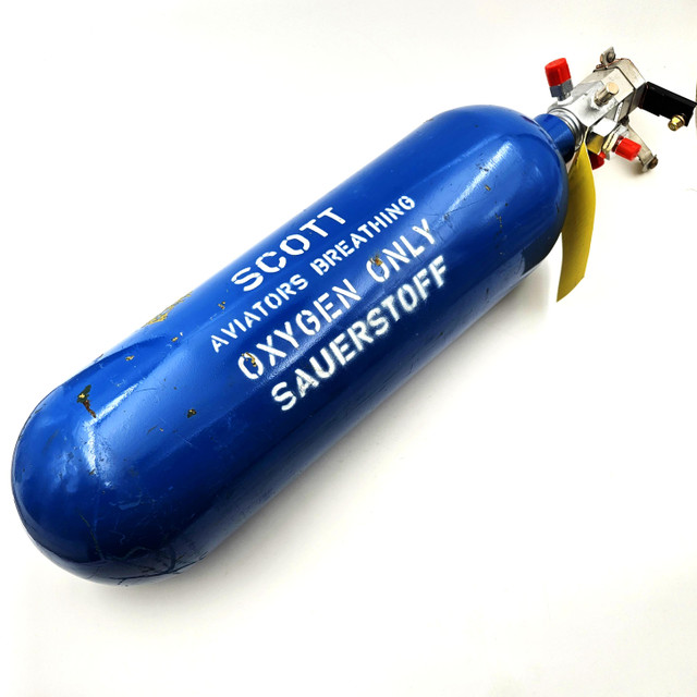 801293-04 Oxygen Cylinder and Regulator Assembly