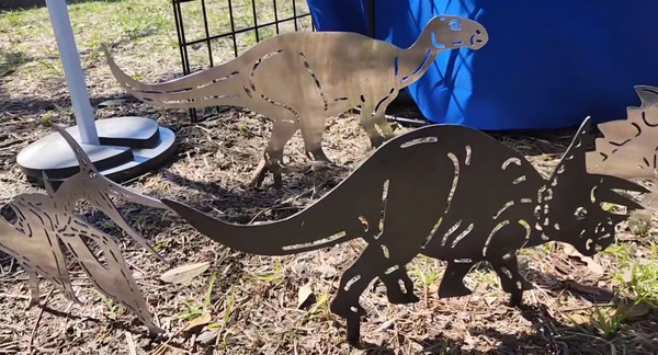 Iguanadon Steel Stake