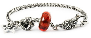 Poinsettia Wish Bracelet Ltd. Edition Poinsettia Wish Bracelet Ltd. Edition