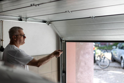 Signs You Need a New Garage Door Opener