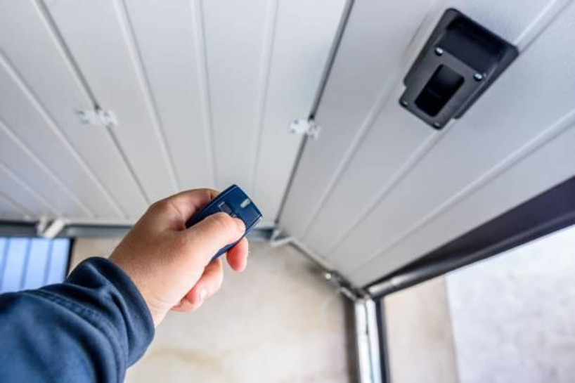 How to Select the Right Garage Door Remote