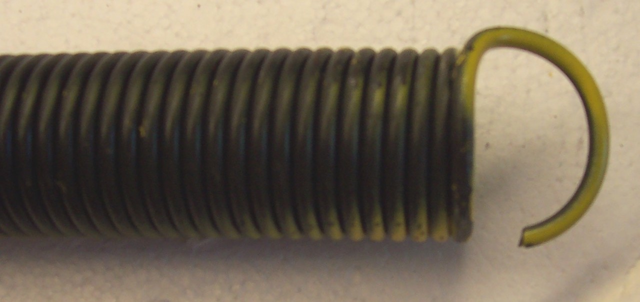 SALT CREEK ロングスプリング EXTENSION SPRING, 130LB - YELLOW - Overhead Door Parts Online