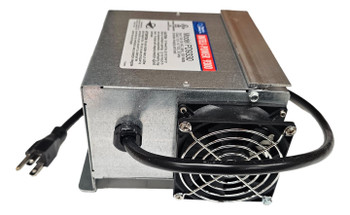PD9330 – 30 Amp Battery Selectable Converter - Charger - PD9330V | Battery Specialist Canada