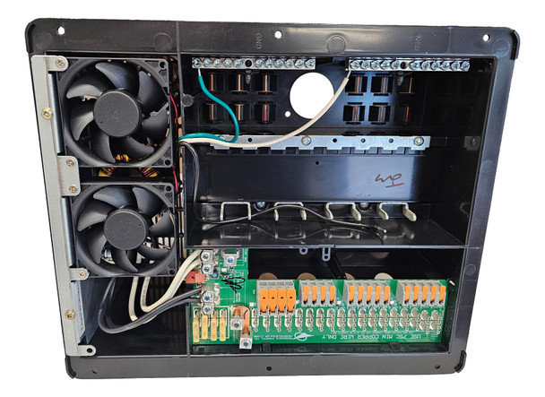 Progressive Dynamics 4500 Series - 240V at 50 Amp AC/DC Distribution Panel with Charge Wizard - 90Amp | Battery Specialist Canada