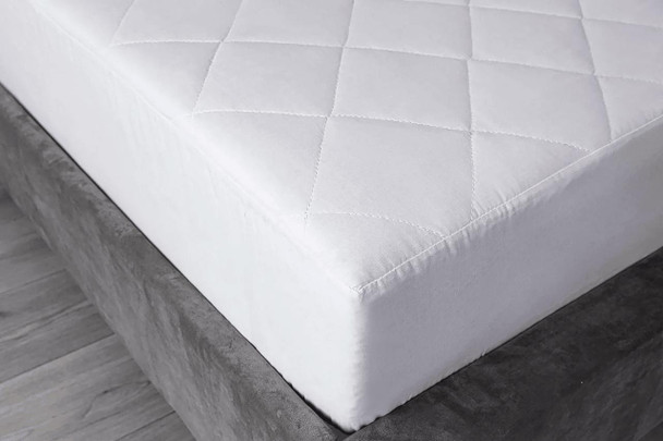  Easy Care Quilted Mattress Protector - Single / Small Double / Double / King Size 