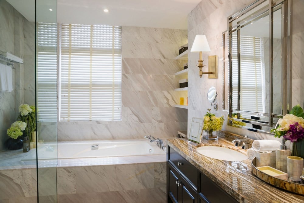 {"pim_id":"159_9_0700_1_322_LS_new_1k","sku":"159_9-0700-1","media_type":"media"}