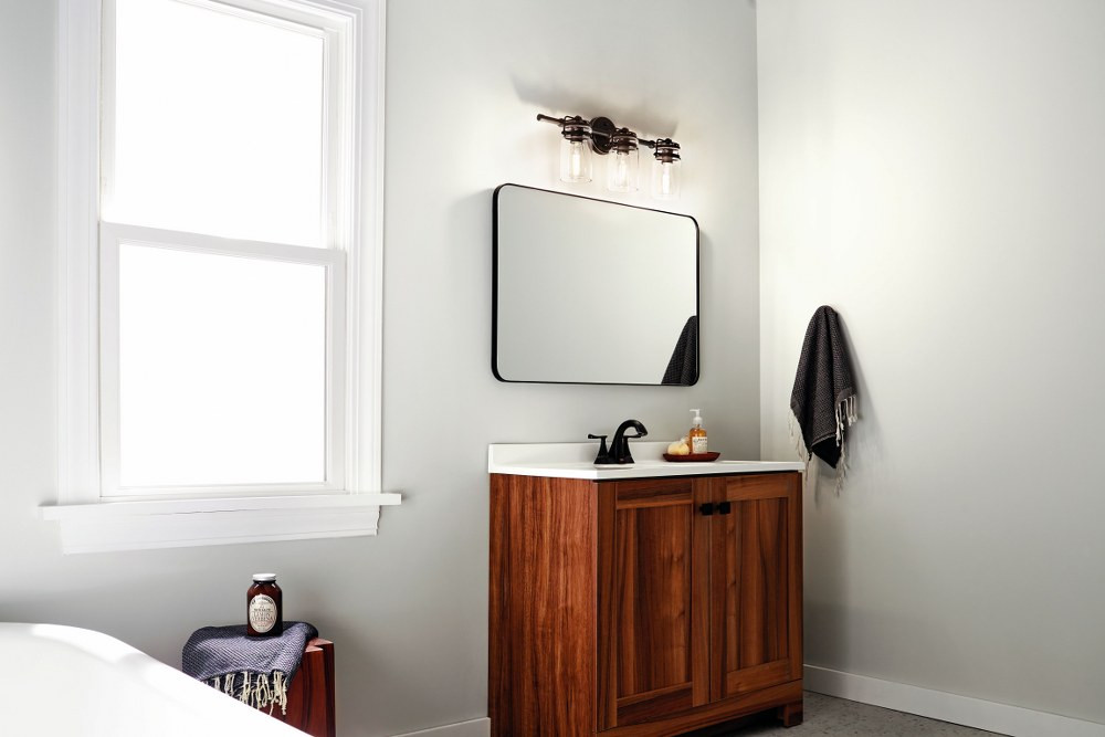 {"pim_id":"147_Bathroom_Brinley_45689OZ_Overall_Day_1A_1k","sku":"147_45689","media_type":"media"}