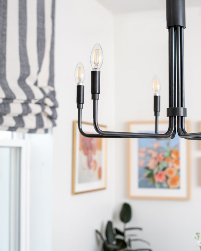 {"pim_id":"735_Brigitte_H261806_OB_Design_Dominique_Gebru_Photo_Tyler_Hooks1_1k","sku":"735_H261806","media_type":"media"}