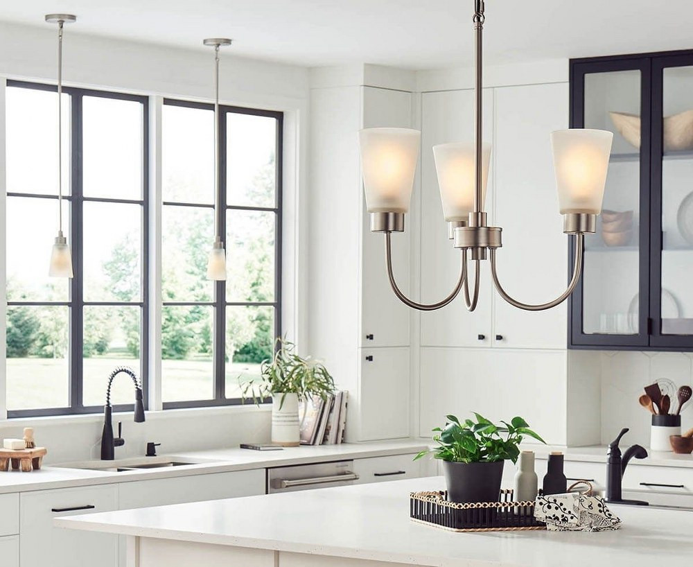 {"pim_id":"147_kitchen_erma_52442ni_overall_day_detail_1a_1k","sku":"147_52442","media_type":"media"}