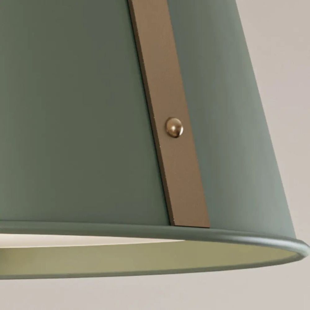 {"pim_id":"147_52710hgn_kitchen_island_etcher_detail_day_crop_v1_1k","sku":"147_52710","media_type":"media"}