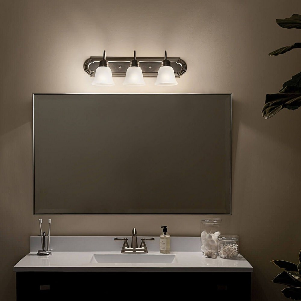 {"pim_id":"147_bathroom_5337nis_overall_night_1b_1k","sku":"147_5337","media_type":"media"}