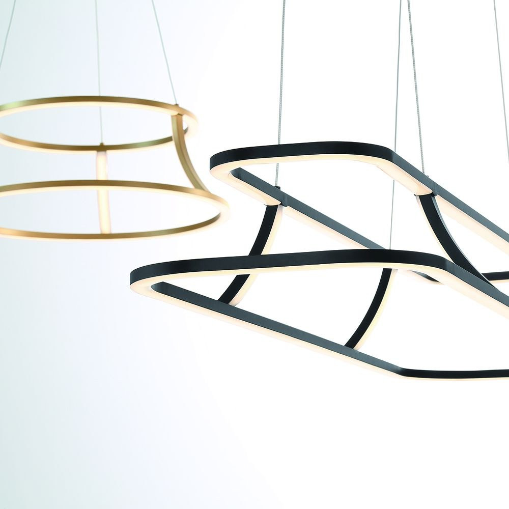 {"pim_id":"79_43877_010_M1_1k","sku":"79_43877","media_type":"media"}
