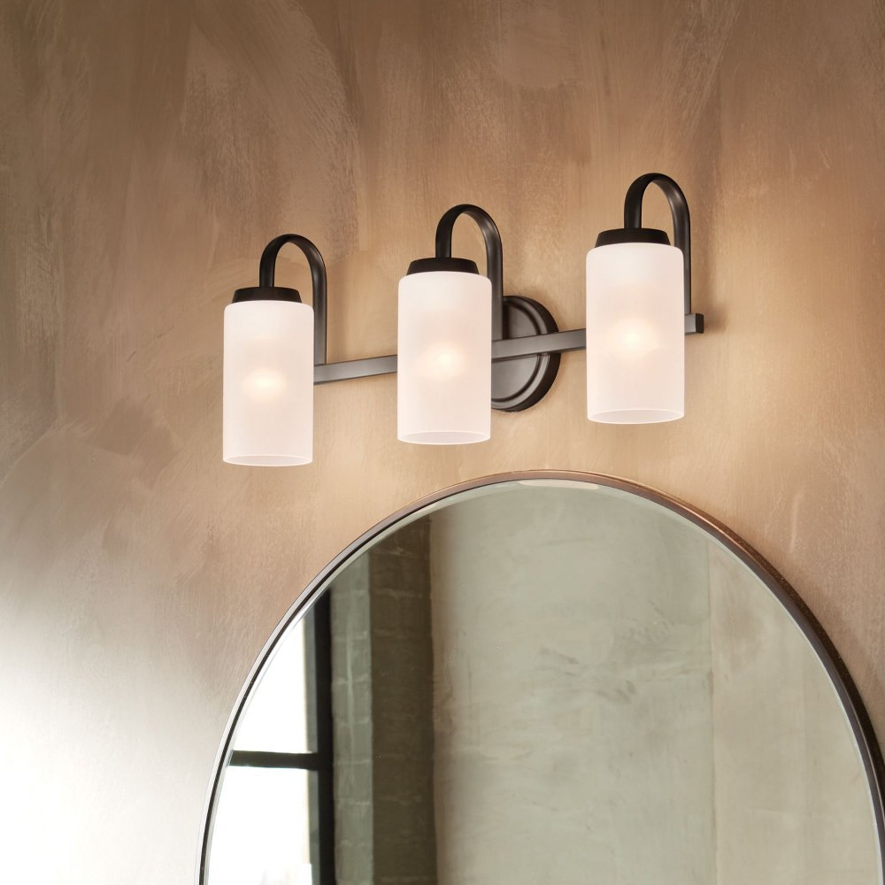 {"pim_id":"147_Bathroom_Kennewick_55087BK_Overall_Day_2B_1k","sku":"147_55087","media_type":"media"}