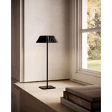 {"pim_id":"773_pela_tl66714_bk_lifestyle_v1_1k","sku":"773_TL66714","media_type":"media"}