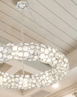 {"pim_id":"49_528P_SA_LS2_1k","sku":"49_528P-SA_CEILING","media_type":"media"}