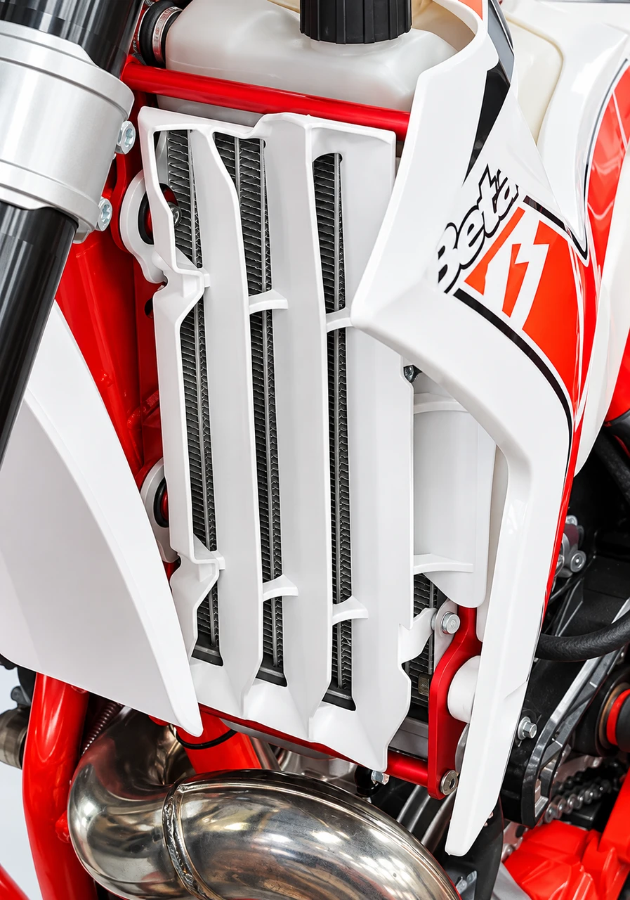 Beta USA Radiator Braces 2020+