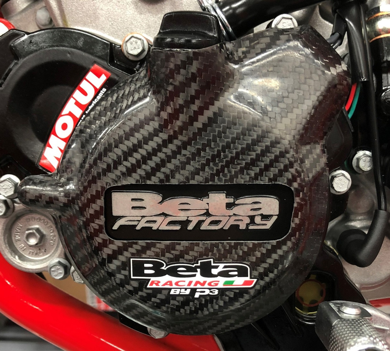 P3 Carbon Clutch Cover, 2020+ 4 Stroke P3 Carbon Fiber Clutch Guard protects your clutch cover. Molded design perfectly shields stock clutch covers. High strength & light weight, using P3's race proven carbon. Protects against brake lever impact, abrasion, & crash imapact.
