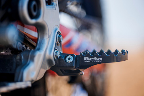 Beta Factory Footpegs, Alp,Evo/Sincro, Black