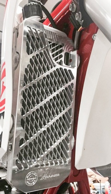 X-Trainer Radiator Guards