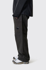 C.P. Company Micro-Reps Boxy Pleats Cargo Pants 21CMPA111A-110324G 985 Raven