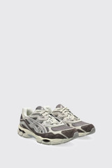 ASICS GEL-NYC 1203A739 200 COCOA POWDER/PURE SILVER