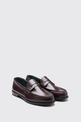 Vinny's Vee Vale 184-01 184-01 582 Burgundy