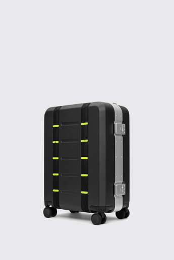 D__b__™ Journey Ramverk Pro Carry-On 3000232 Db x NASA