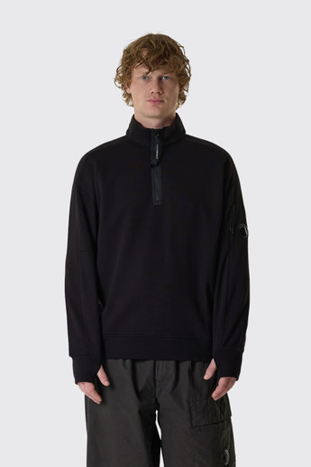 C.P. Company Diagonal Raised Fleece Half Zip Lens 21CMSS033A-005086W 999 Black