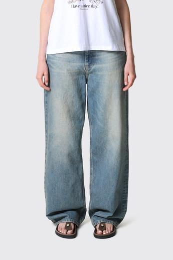 GANNI Essentials Tint Rigid Denim Izey A1100095 567 Mid Blue Vintage