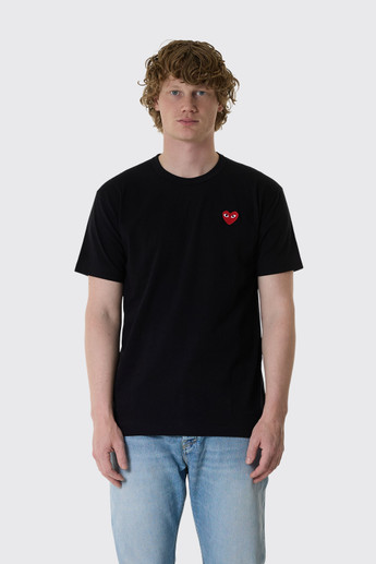 Comme des Garçons PLAY T-Shirt Red Emblem Heart  AX-T108-051 Black