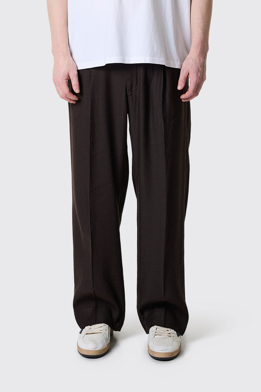 NN.07 Kay 1808  2421808165 880 Deep Truffle 