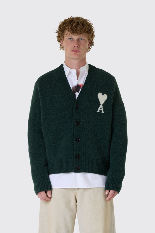 AMI Paris Paris Quota V Neck Cardigan with de Coeur UKC365.KN0135 A279 Vert Bouteille/Ecru