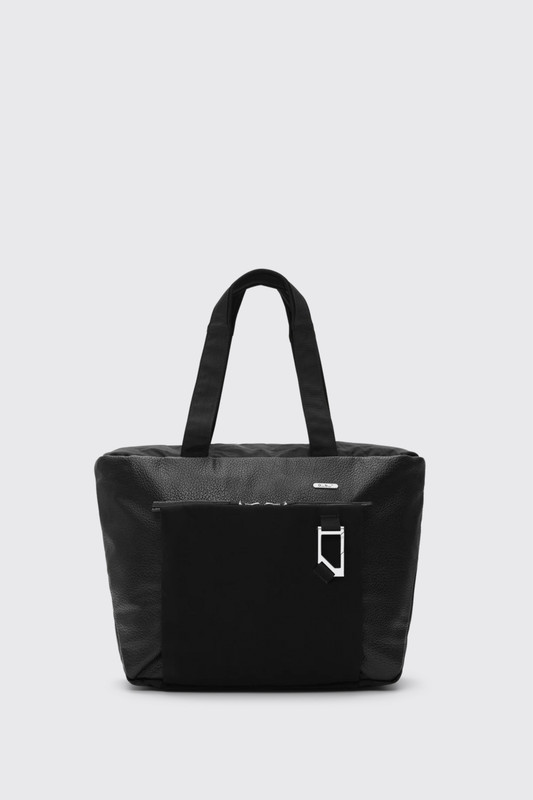 D__b__™ Journey Entour Tote 22L 20005400 14301 Chrome Black