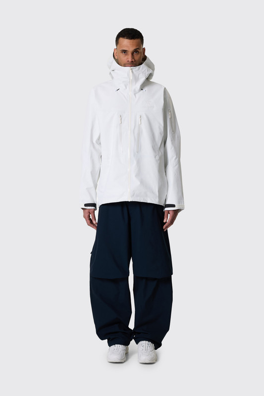 ARC’TERYX　アルファSV　whiteout　 Mサイズ ARC'TERYX アルファSV whiteout Mサイズ Arc'teryx Alpha SV