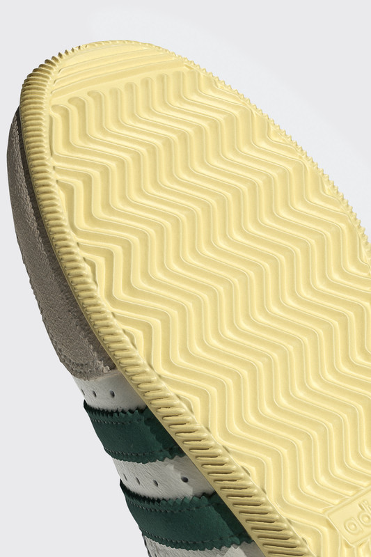 adidas Japan OWHITE/CGREEN/ORGTIN