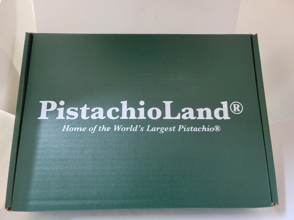 The Pistachio and Pistachio Candy sampler box comes in the green printed PistachioLand Box. Other designs available are not printed and include: Red snowflake, blue snowflake, kraft snowflake, black with silver/gold snowflake, red/black plaid, red, classic red truck winter scene.
