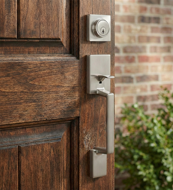 Designers Impressions Keeneland Design Satin Nickel Contemporary Handleset with Madison Interior