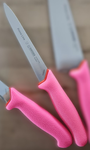 21736516_pink_giesser_knives__