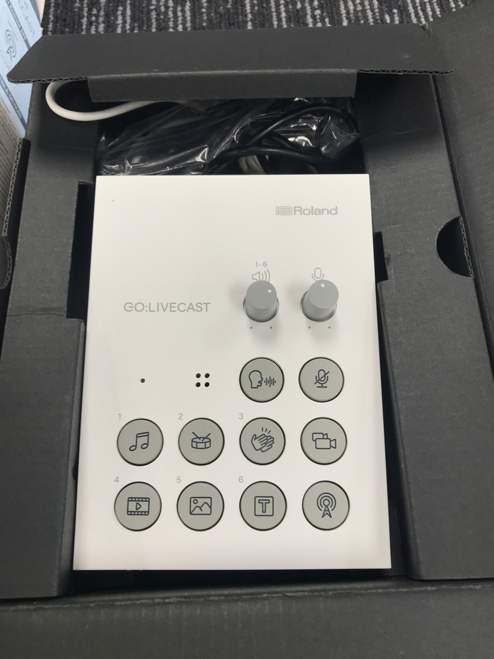 Used Roland GO LIVECAST Pro Sound Product